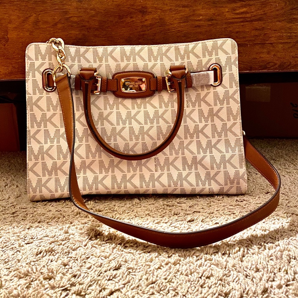 Michal Kors Hamilton Purse